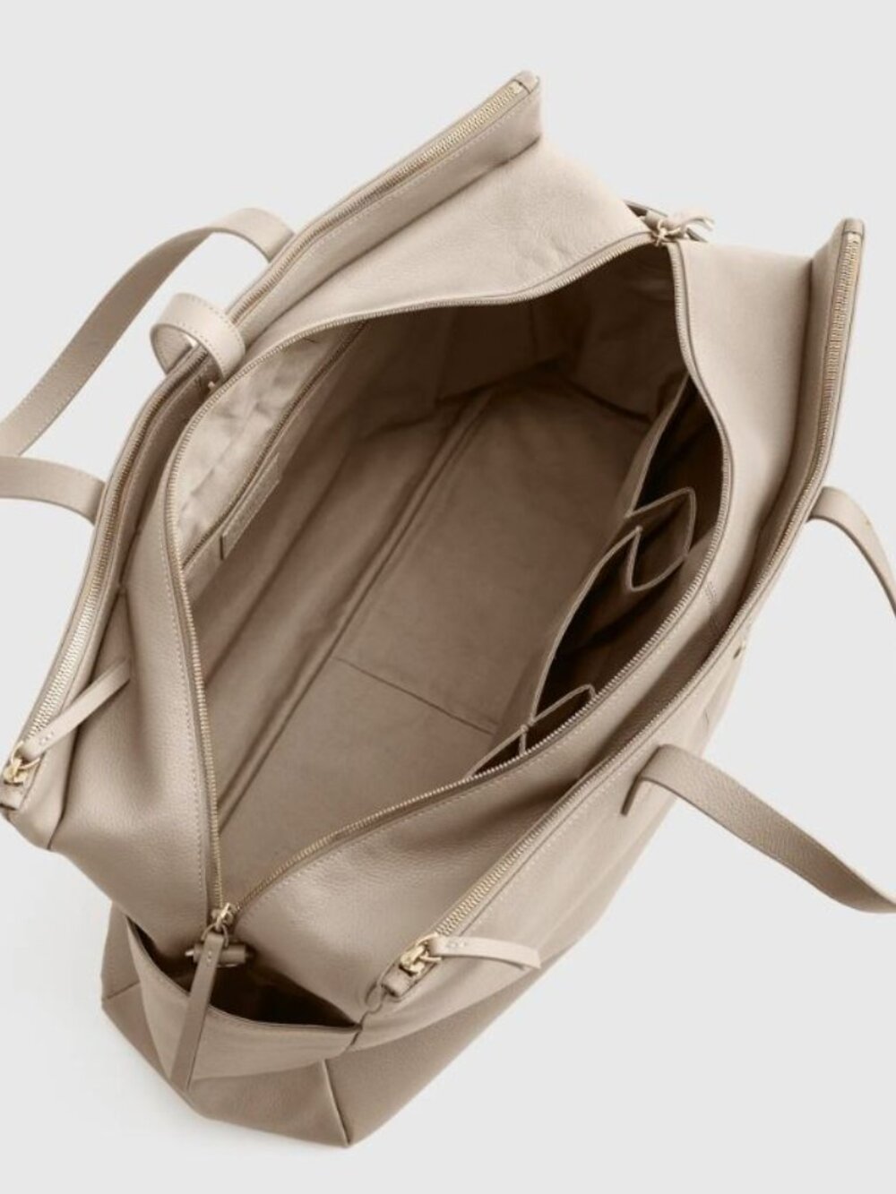 Quince Italian Leather Triple Compartment Weekender in Taupe NWOT - Picture 2 of 9